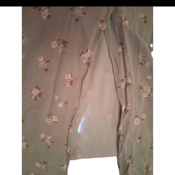 🌿 Vintage-Inspired Floral Midi Dress – Soft Sage Green 🌿 - Picture 6 of 10